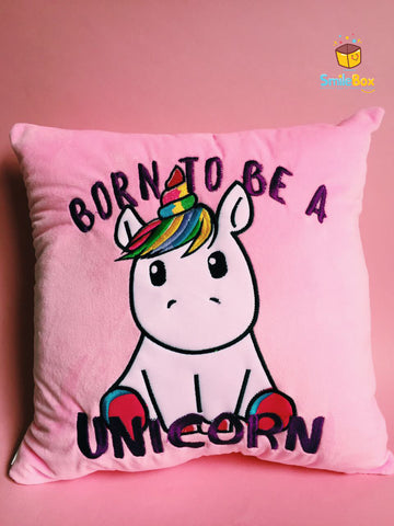 Cojin Born to be an Unicorn